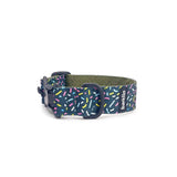 Wide dog collar 4 cm Eighties Sugar pattern showing full arc structure and width profile