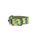 Wide dog collar 4 cm Pixel Grid pattern showing full arc structure and width profile