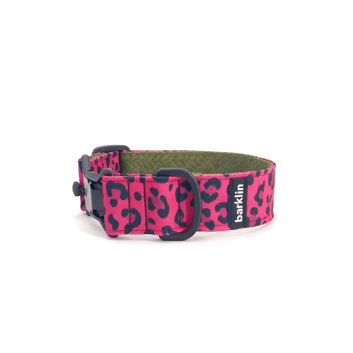 Wide dog collar 4 cm Pop Leopard pattern showing full arc structure and width profile