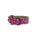 Wide dog collar 4 cm Pop Leopard pattern showing full arc structure and width profile